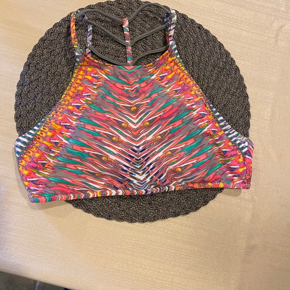 Bikini - Picture 2 of 3